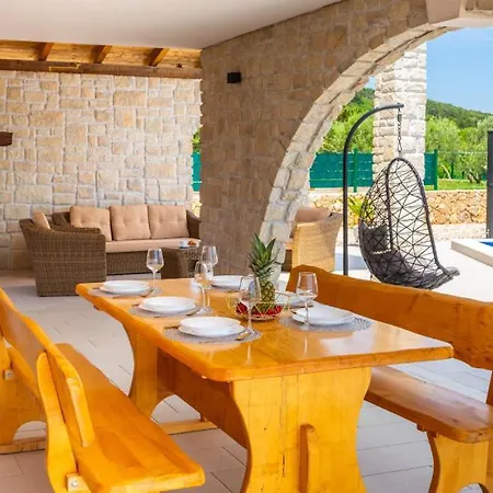 Villa By Guide Vrbnik (Primorje-Gorski Kotar)