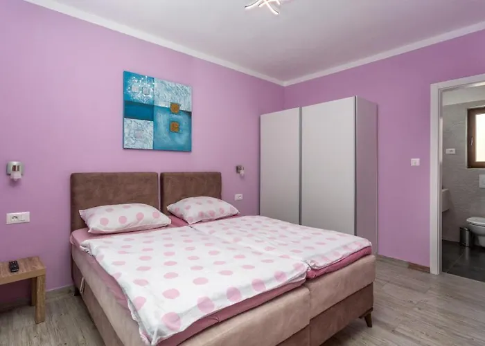 Vila By Guide *