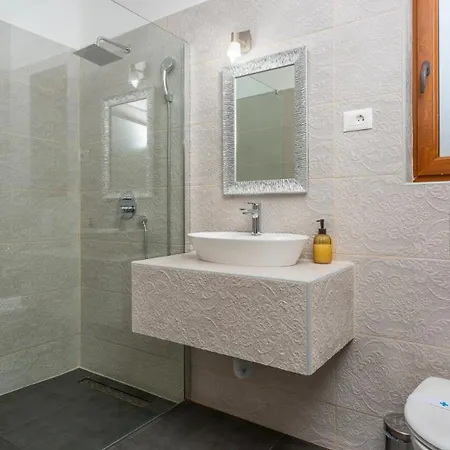 Villa By Guide *